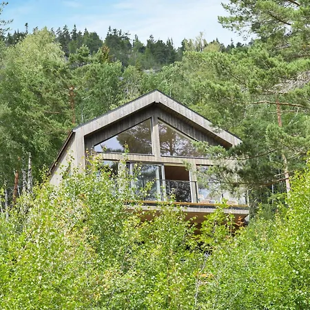 別荘 In With Kitchen Treungen